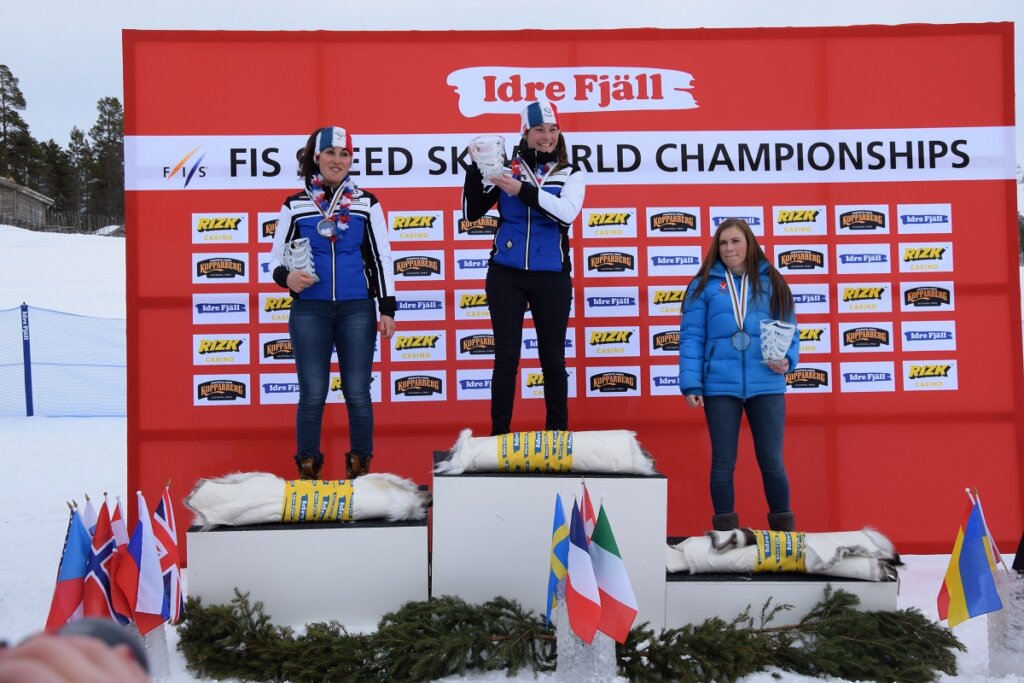 Cléa Martinez, championne du monde de ski de vitesse !